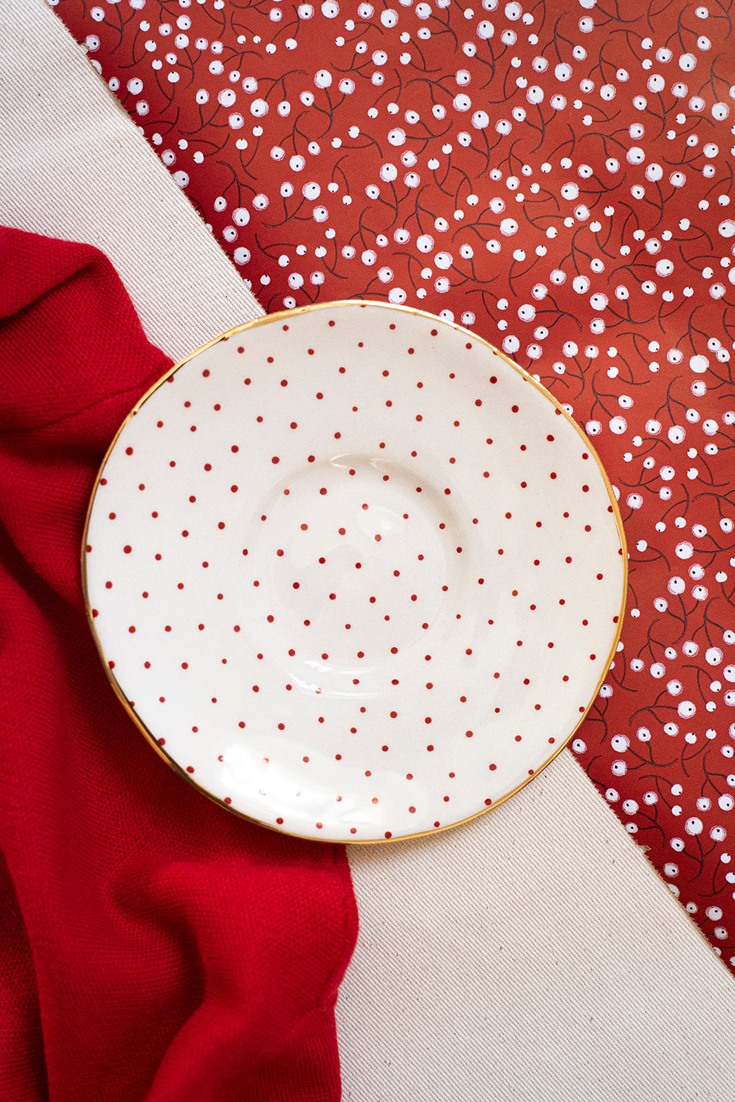 RED Chia Plate No10